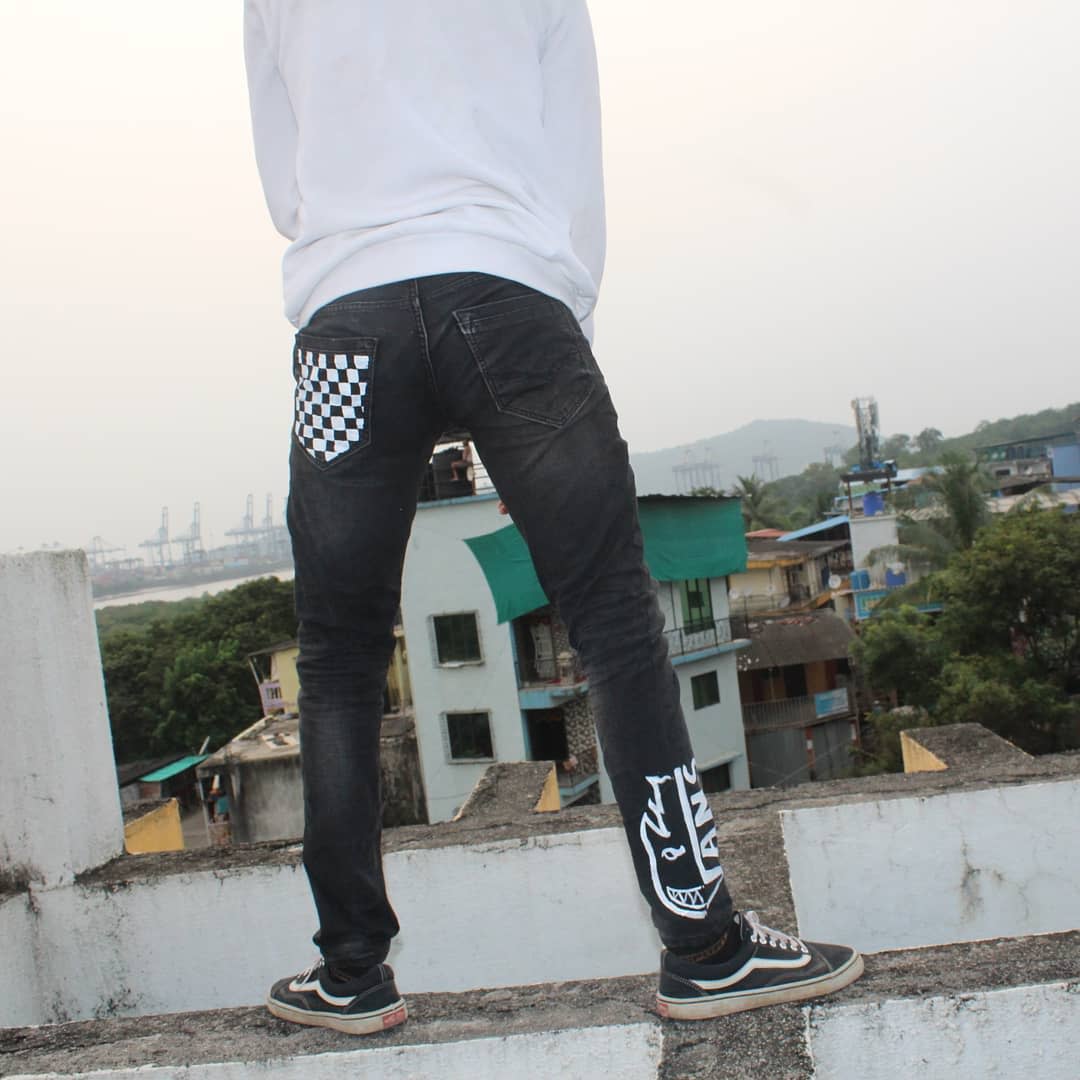 Vans with Jeans Outfits -mangeshpatil_yt Vans with Jeans Outfits -mangeshpatil_yt